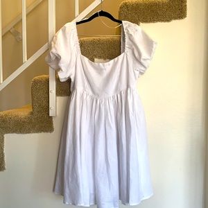 White, linen, mini dress in size 10